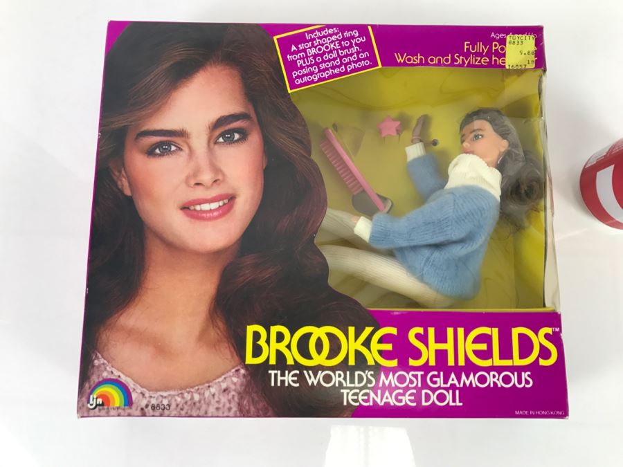 Vintage 1982 Brooke Shields World's Most Glamorous Teenage Doll In Packaging LJN #8833 [Photo 1]