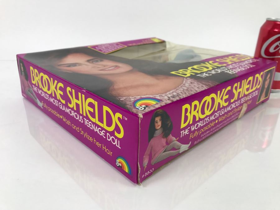 Vintage 1982 Brooke Shields World's Most Glamorous Teenage Doll In Packaging LJN #8833 [Photo 6]