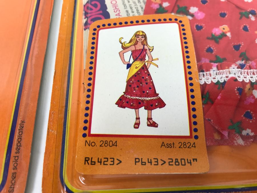 (3) Vintage 1975 1978 Skipper Fashion Collectibles Barbie Doll Clothes New In Packaging [Photo 9]
