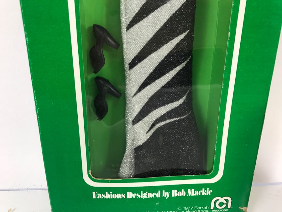 Vintage 1977 MEGO Farrah's Fashions Doll Clothes Designed By Bob Mackie In Original Packaging 77025 [Photo 6]