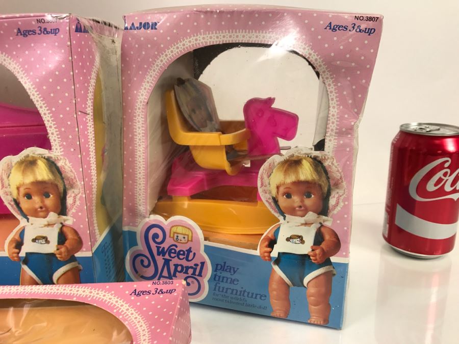 Vintage The Wizard Of Oz Dolls With Tags Collection With Yellow Brick Road Stands [Photo 7]