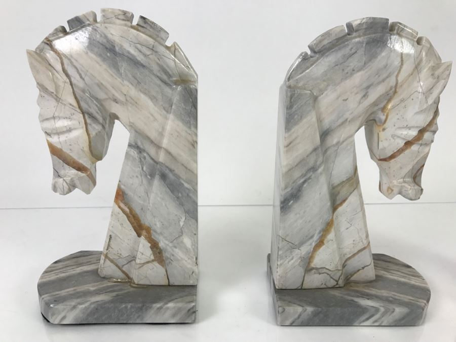 stone horse head bookends