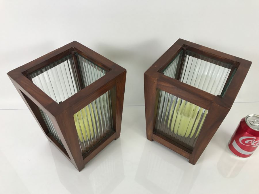 Pair Of Wood And Glass Candleholders [Photo 4]