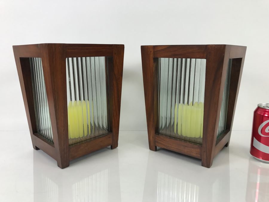 Pair Of Wood And Glass Candleholders [Photo 5]