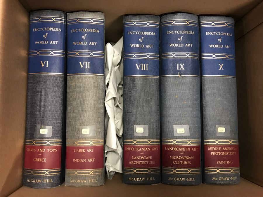 Vintage First Edition 1959 Complete Set Of Encyclopedia Of World Art 15 Volumes McGraw Hill Printed In Italy Retails $300-$500 [Photo 3]