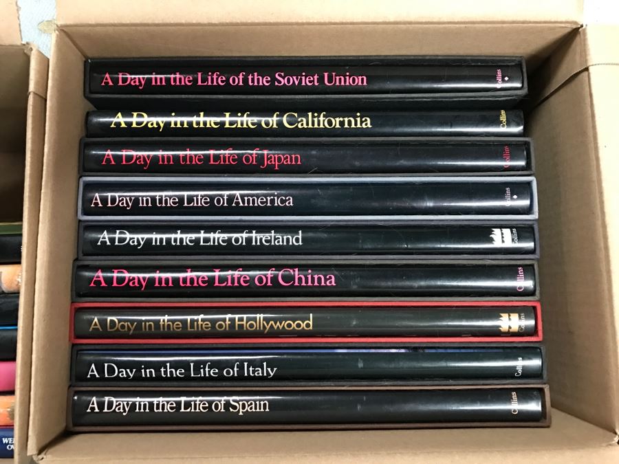 (13) Collection Of First Edition Kodak Collins Publishers A Day In The Life Of: California, Hollywood, Japan, Hawaii And More Books And (3) The Beautiful Cookbooks: America, Mexico And Italy [Photo 3]