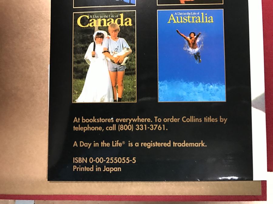 (13) Collection Of First Edition Kodak Collins Publishers A Day In The Life Of: California, Hollywood, Japan, Hawaii And More Books And (3) The Beautiful Cookbooks: America, Mexico And Italy [Photo 24]