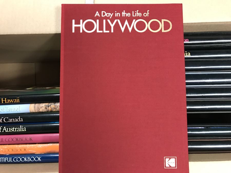 (13) Collection Of First Edition Kodak Collins Publishers A Day In The Life Of: California, Hollywood, Japan, Hawaii And More Books And (3) The Beautiful Cookbooks: America, Mexico And Italy [Photo 14]