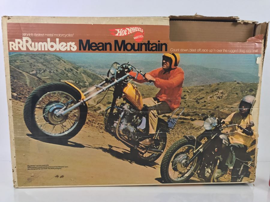 Vintage 1970 Hot Wheels Rumblers Mean Mountain Not Complete Missing Bikes And Men Damaged Box [Photo 5]