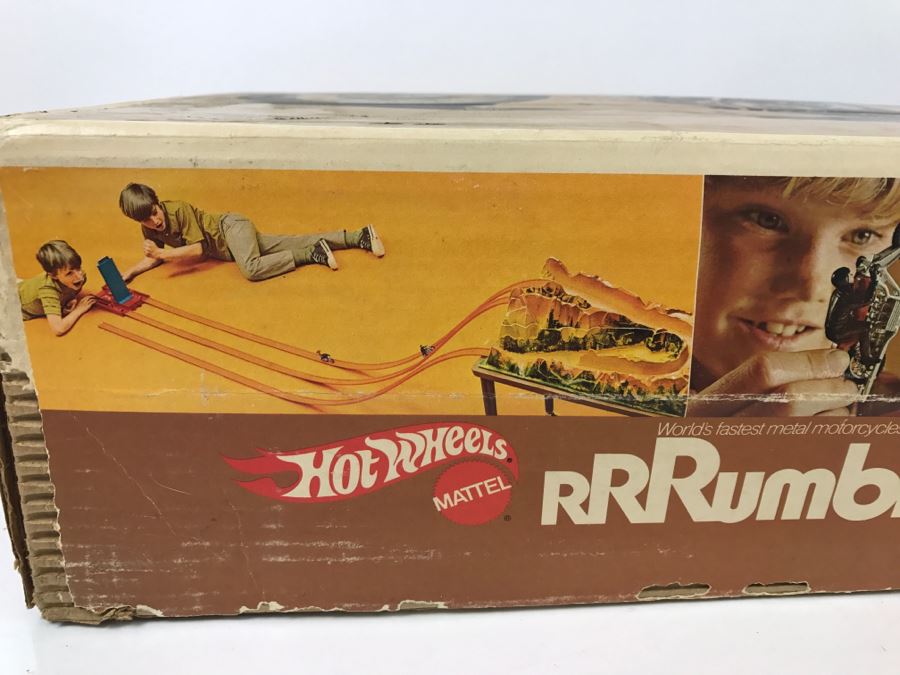 Vintage 1970 Hot Wheels Rumblers Mean Mountain Not Complete Missing Bikes And Men Damaged Box [Photo 9]