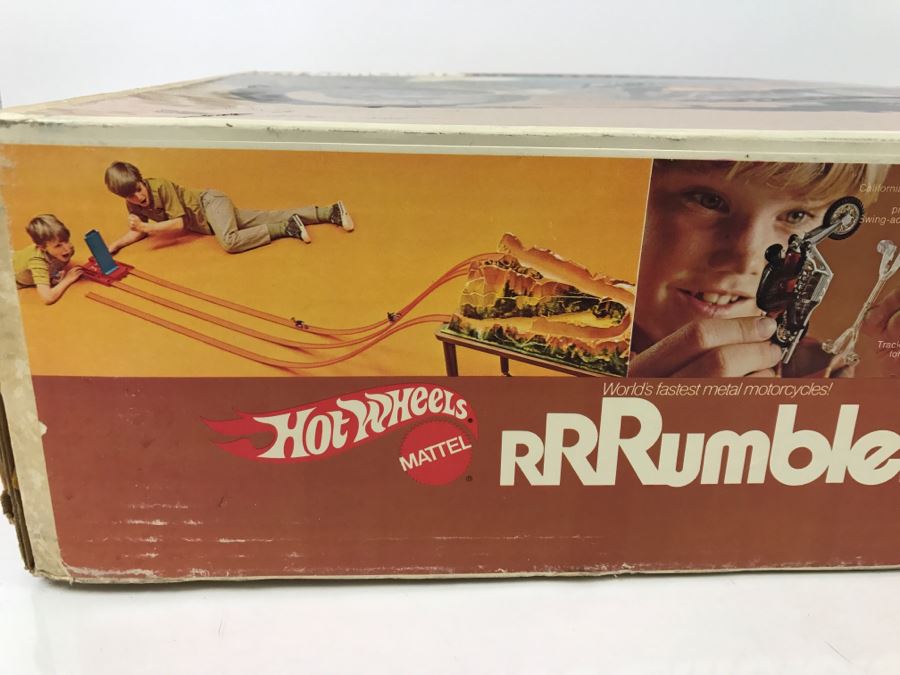 Vintage 1970 Hot Wheels Rumblers Mean Mountain Not Complete Missing Bikes And Men Damaged Box [Photo 11]