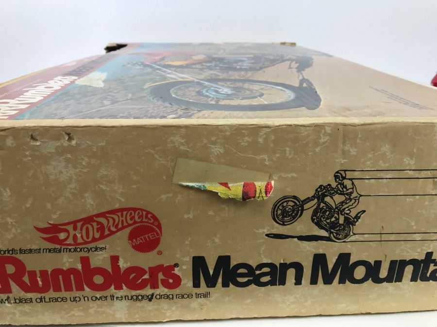 Vintage 1970 Hot Wheels Rumblers Mean Mountain Not Complete Missing Bikes And Men Damaged Box [Photo 8]