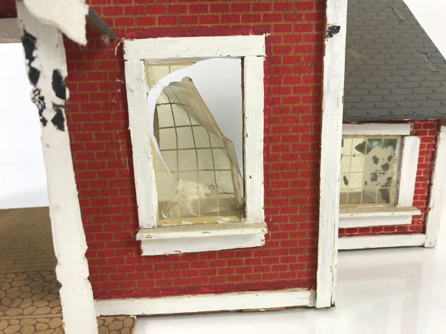 Vintage Wooden Doll House - Needs Some Work [Photo 7]
