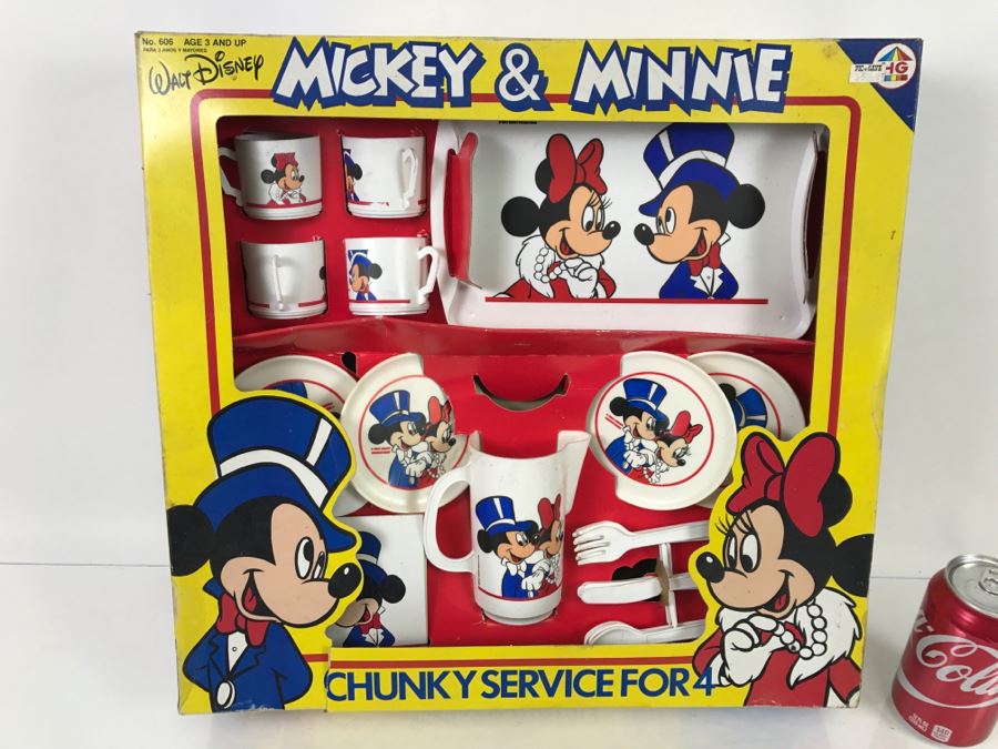 Walt Disney Mickey & Minnie Chunky Service For 4 Kid's Cups, Plates, Flatware In Damaged Box [Photo 1]