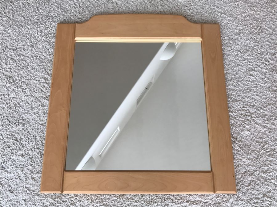 Wooden Wall Mirror [Photo 2]