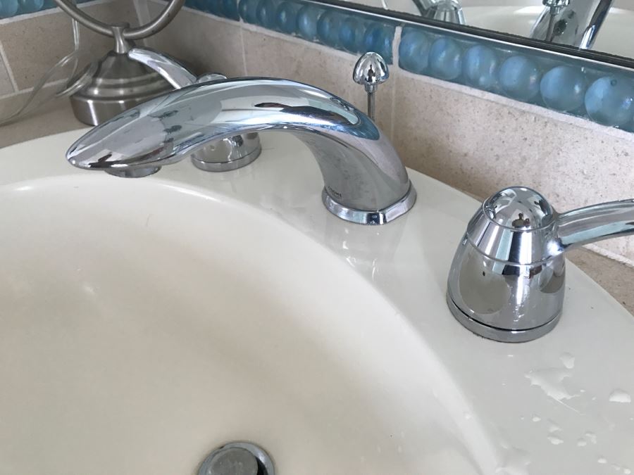 Drop-In Whirlpool Tub From Scandinavian Marble With Pump And (2) Matching Bathroom Sinks With GROHE Stainless Steel Fixtures [Photo 17]