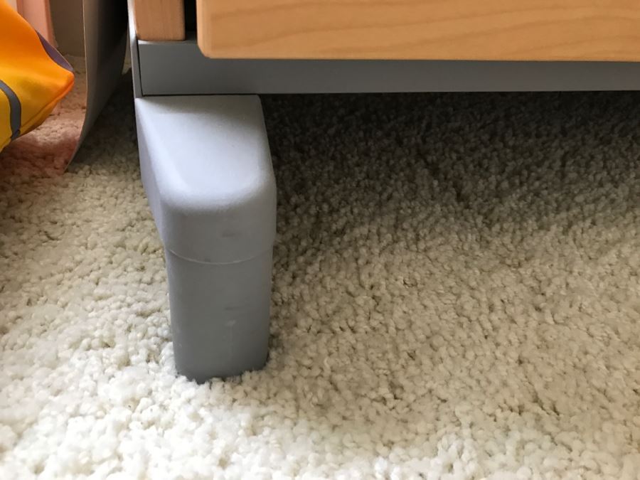 Filing Cabinet With Metal Base Legs [Photo 7]