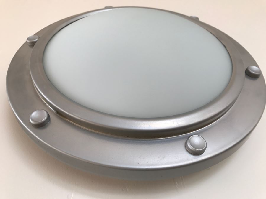 Pair Of Ship Porthole Light Fixtures [Photo 4]