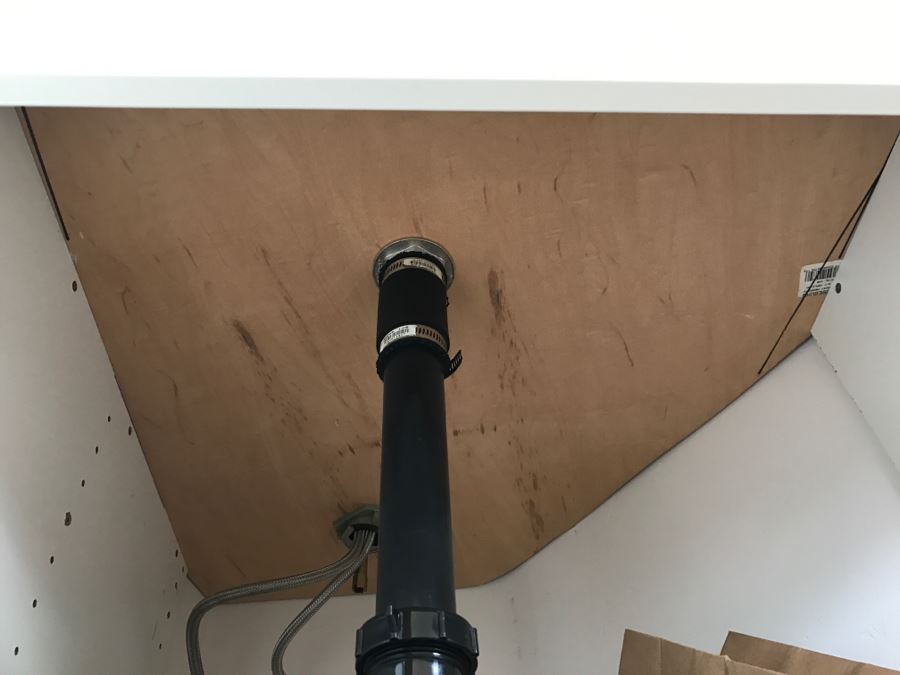 Aquamarine Glass Round Vessel Sink With GROHE Stainless Steel Fixtures [Photo 9]