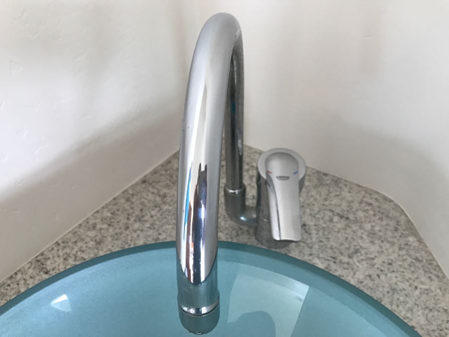 Aquamarine Glass Round Vessel Sink With GROHE Stainless Steel Fixtures [Photo 4]