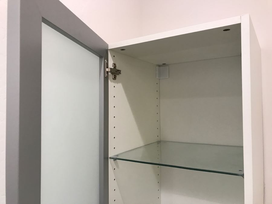 IKEA OMMEN Cabinet With Glass Front Made In Italy [Photo 3]