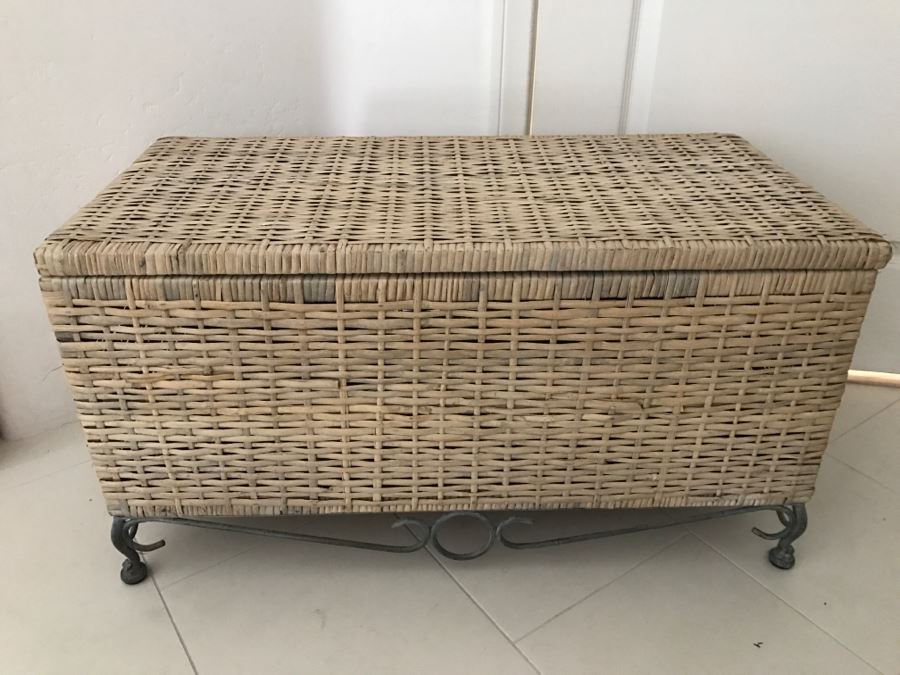 Wicker Chest With Metal Base [Photo 3]