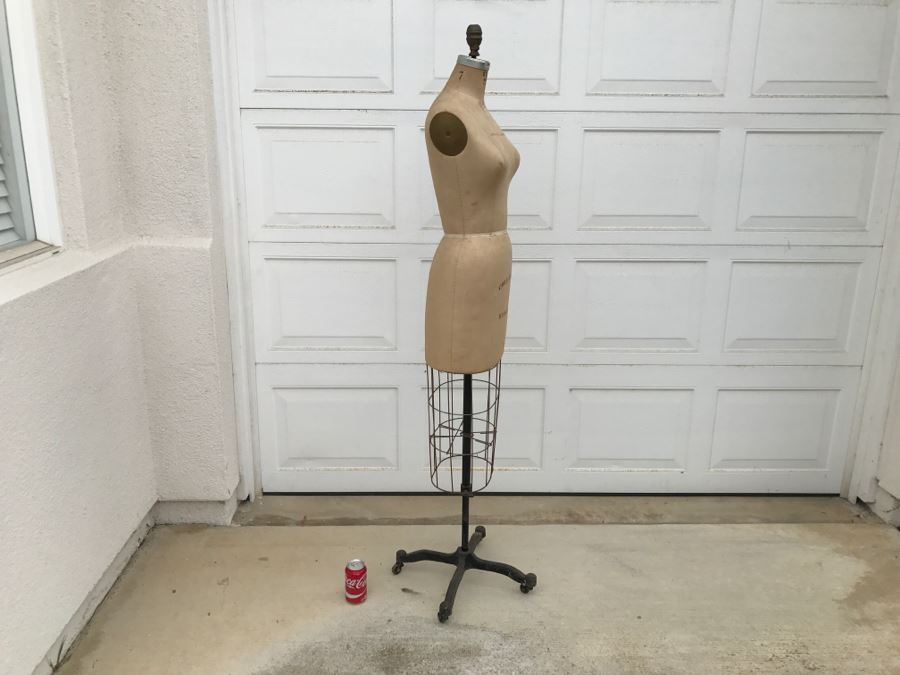 Vintage WOLF Model Form Co. NY Lorraine Labarre Collapsible Model 1964 7 Mannequin Dress Form [Photo 9]