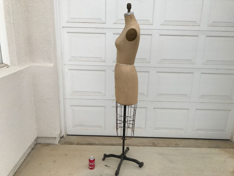 Vintage WOLF Model Form Co. NY Lorraine Labarre Collapsible Model 1964 7 Mannequin Dress Form [Photo 11]