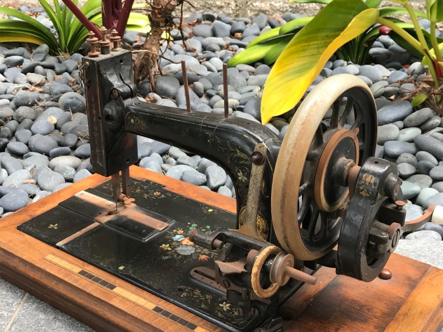 Antique Dietrich Vesta German Treadle Sewing Machine With Mother Of Pearl Inlay [Photo 10]