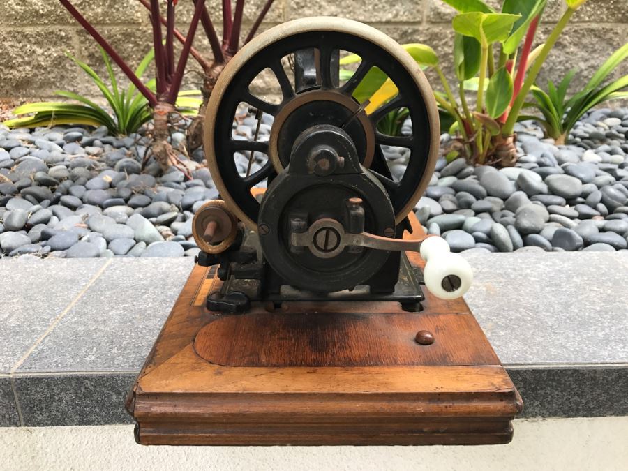 Antique Dietrich Vesta German Treadle Sewing Machine With Mother Of Pearl Inlay [Photo 12]