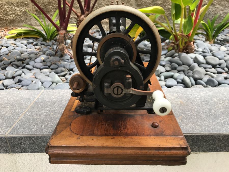 Antique Dietrich Vesta German Treadle Sewing Machine With Mother Of Pearl Inlay [Photo 11]