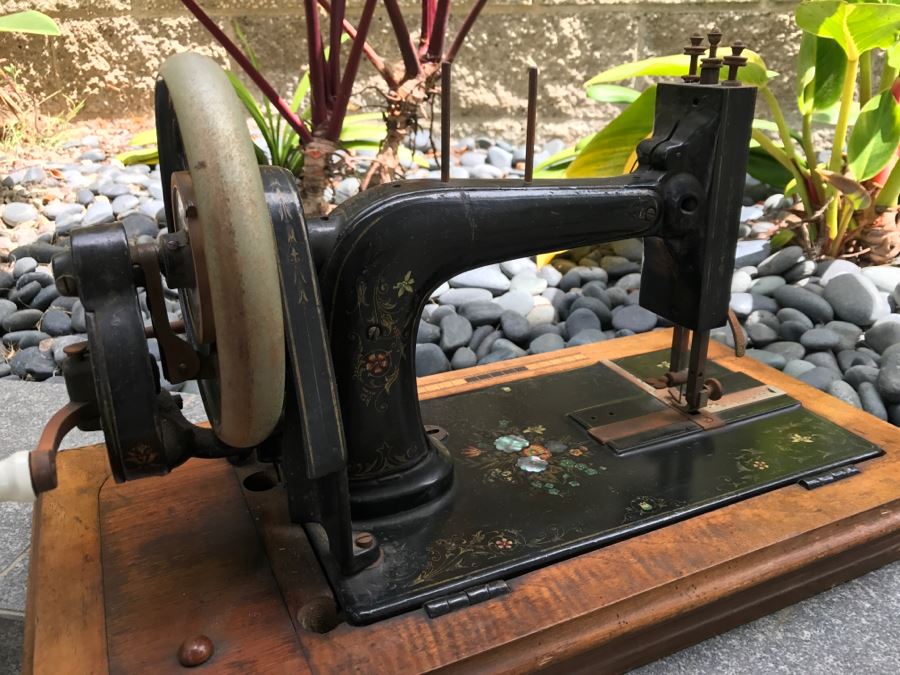 Antique Dietrich Vesta German Treadle Sewing Machine With Mother Of Pearl Inlay [Photo 18]