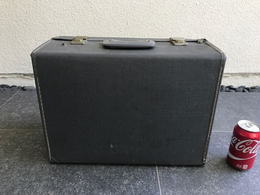 Vintage Metal Body VIKING Husqvarna Sweden Model 6030 With Case And Accessories [Photo 2]