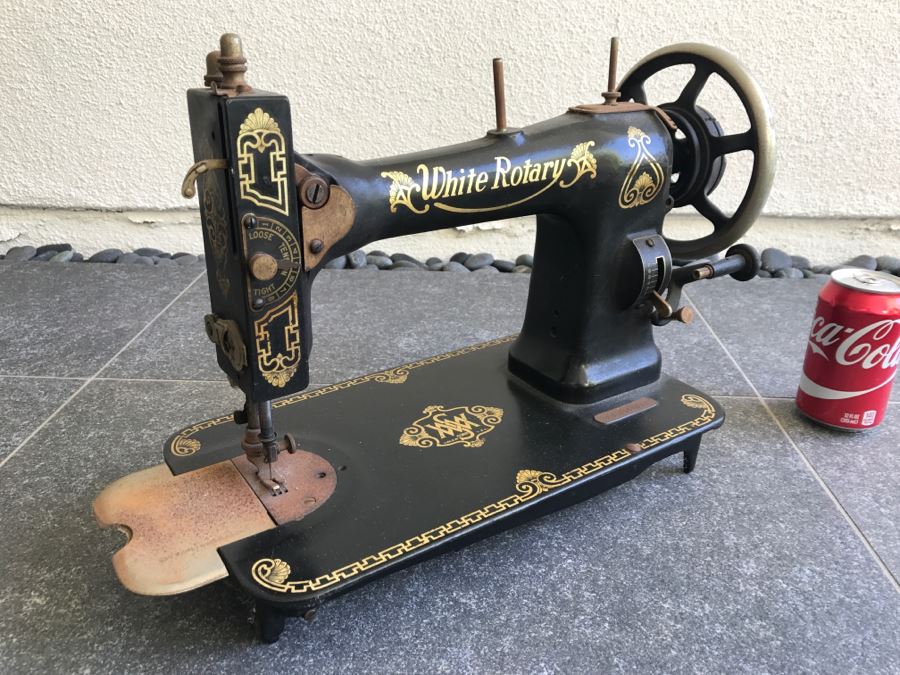 Vintage White Rotary Sewing Machine FR 3414596 [Photo 5]