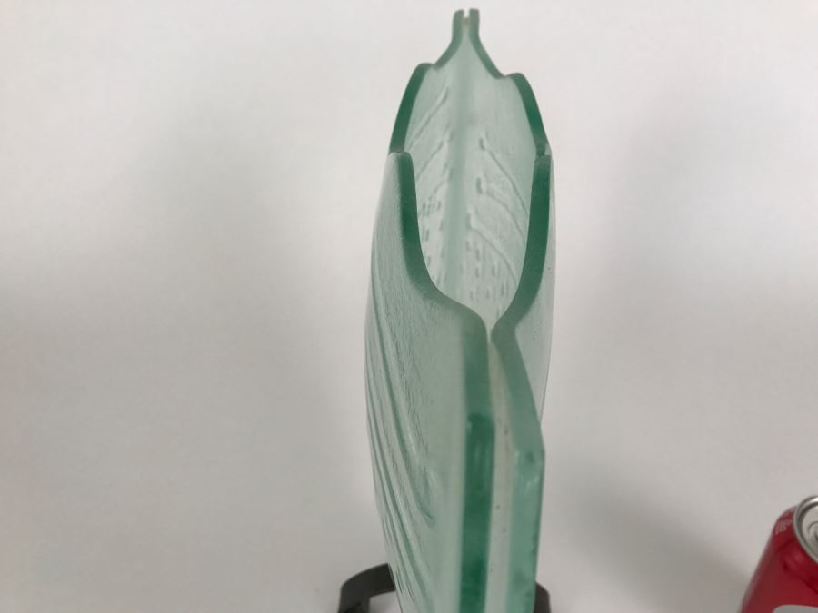 Half Circle Glass Vase With Metal Stand [Photo 6]