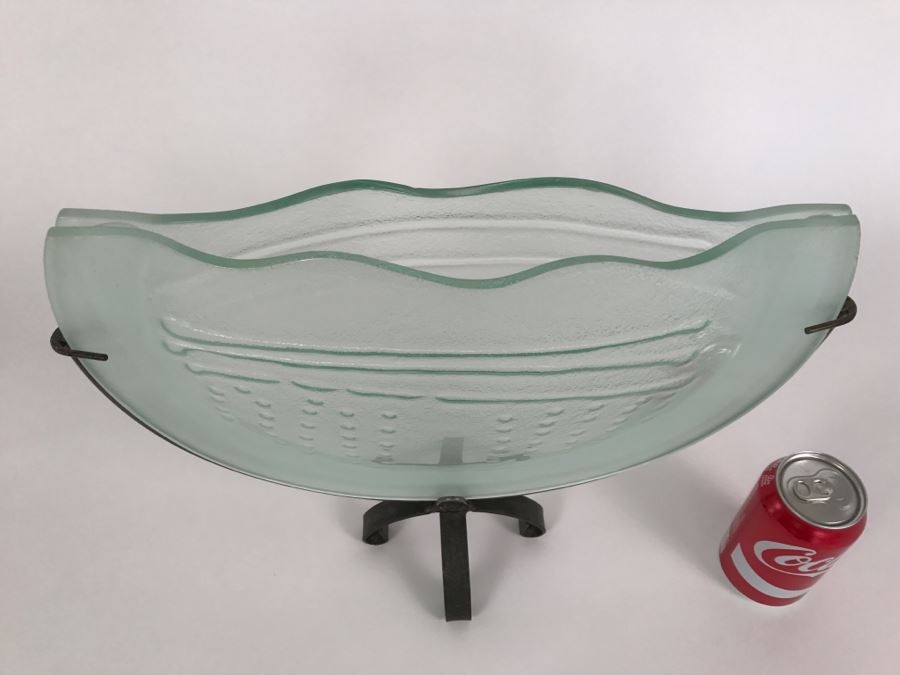 Half Circle Glass Vase With Metal Stand [Photo 3]