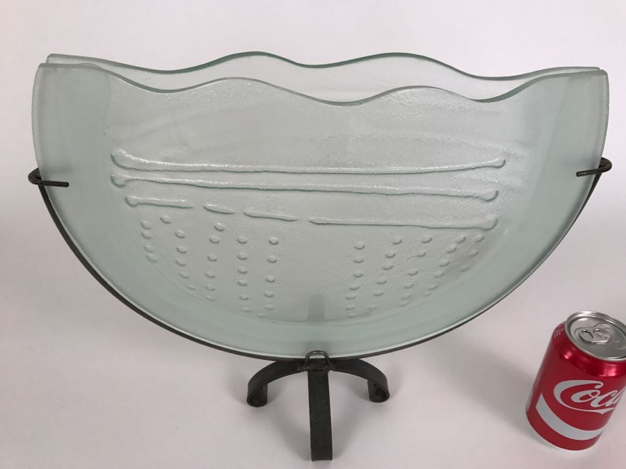 Half Circle Glass Vase With Metal Stand [Photo 2]