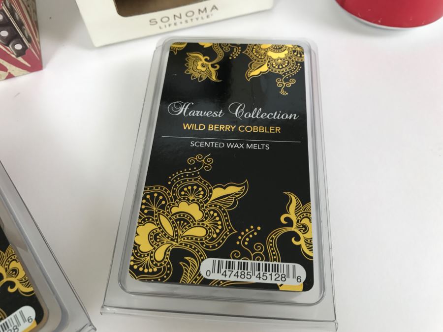 New Fragrance Candle And Scented Wax Cube Outlet Plug Lot [Photo 4]