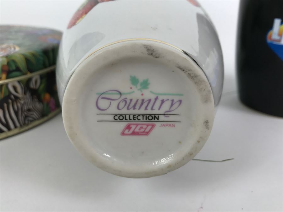 Cole & Mason England Salt & Pepper Shakers, Pair Of Coffe Cups, Tin And Japanese Vase [Photo 9]