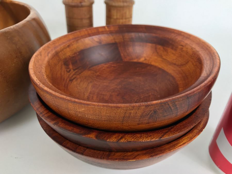 Collection Of Turned Wood Bowls Salad Bowl Set, Salt & Pepper Shakers And Pair Of Wooden Stemware Glasses Monkey Pod Wood [Photo 5]