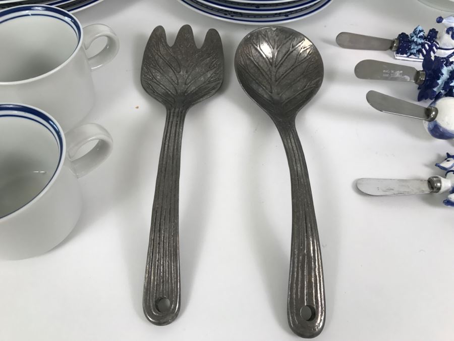 MIKASA Japan Blue And White China Set ~20 Pieces Cera Stone Pattern Newport With Salad Bowl Fork And Spoon And Figural Cheese Spreaders [Photo 8]