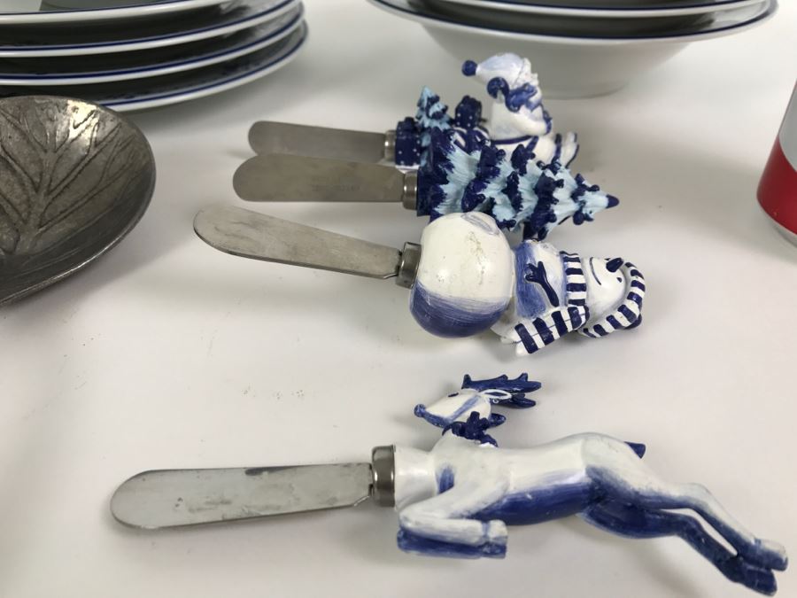 MIKASA Japan Blue And White China Set ~20 Pieces Cera Stone Pattern Newport With Salad Bowl Fork And Spoon And Figural Cheese Spreaders [Photo 7]