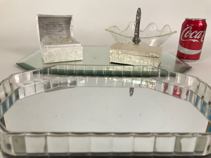 2 Mirrored Trays, Shell Box, Seahorse Clam Shell Bowl And Worry Box [Photo 2]