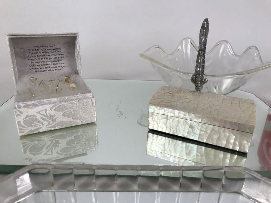2 Mirrored Trays, Shell Box, Seahorse Clam Shell Bowl And Worry Box [Photo 3]