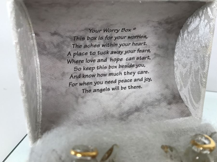 2 Mirrored Trays, Shell Box, Seahorse Clam Shell Bowl And Worry Box [Photo 6]