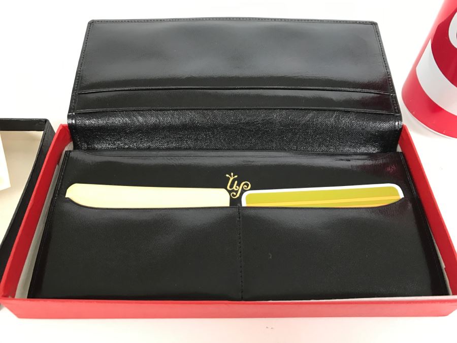 New Leather Billfold Wallet [Photo 4]