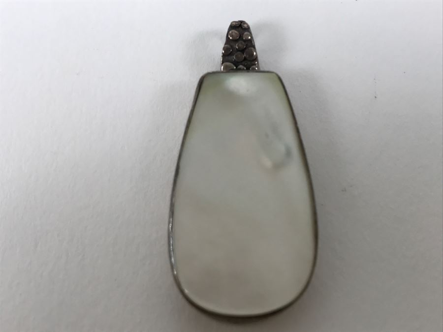Sterling Silver Mother Of Pearl Pendant 9.7g [Photo 1]