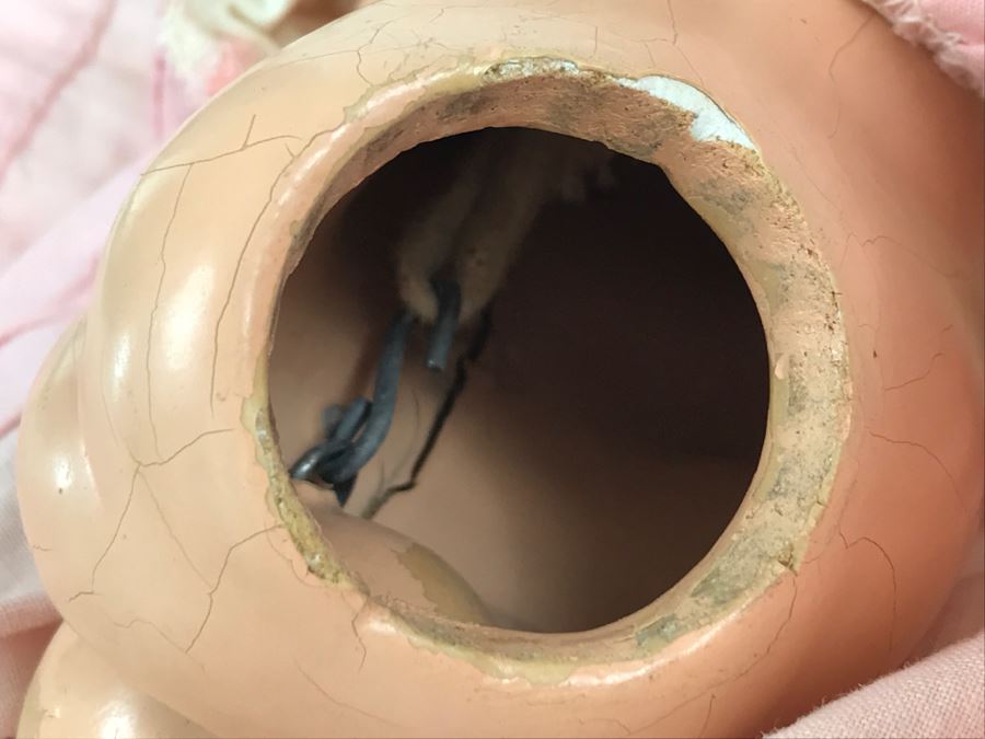 Vintage 1930's Shirley Temple Composition Doll - Leg Needs To Be Reattached [Photo 14]