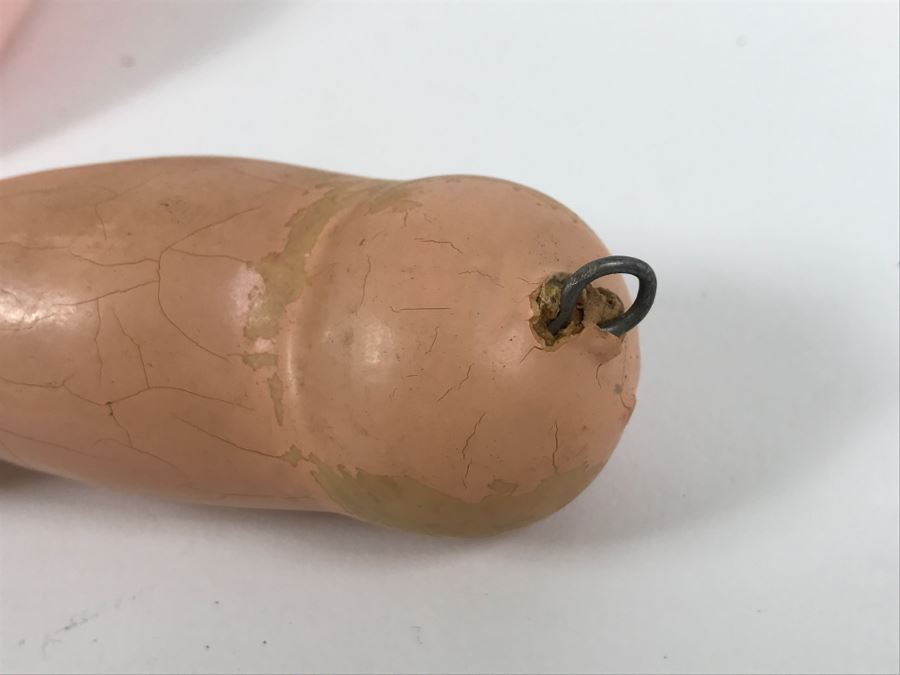 Vintage 1930's Shirley Temple Composition Doll - Leg Needs To Be Reattached [Photo 17]