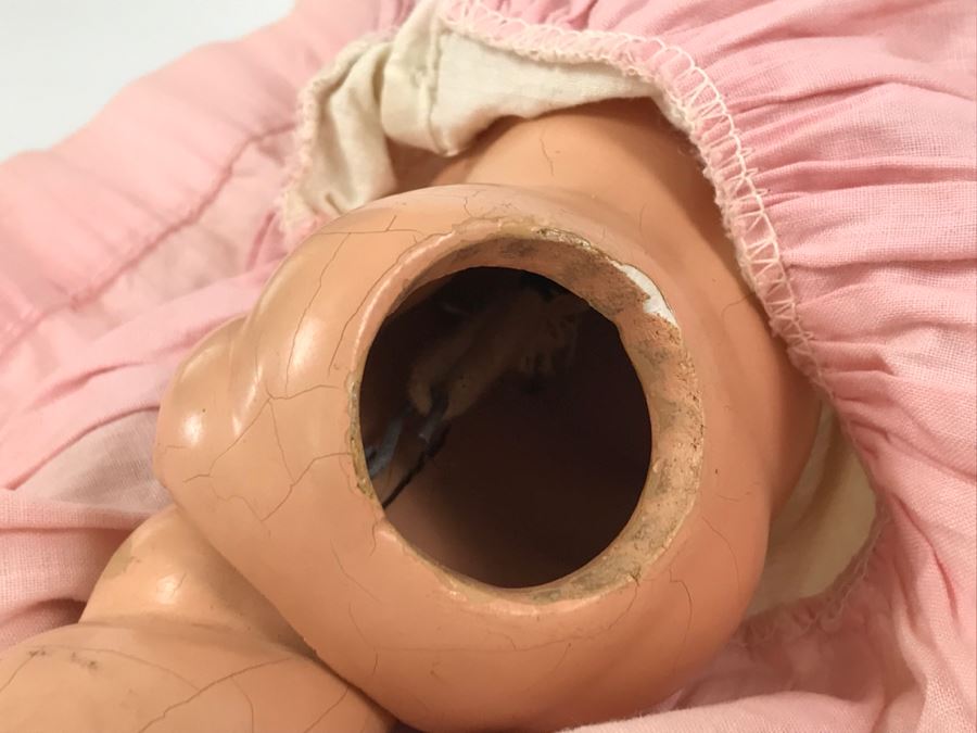 Vintage 1930's Shirley Temple Composition Doll - Leg Needs To Be Reattached [Photo 18]